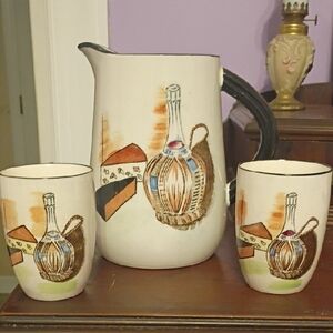 Vintage Capri Royal Sealy Japan Pitcher And Two Glasses